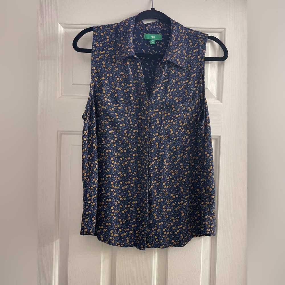 Navy Sleeveless Floral Button-Front Top